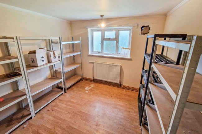 83 Horton Road, Brighton, East Sussex, BN1 7EG 4