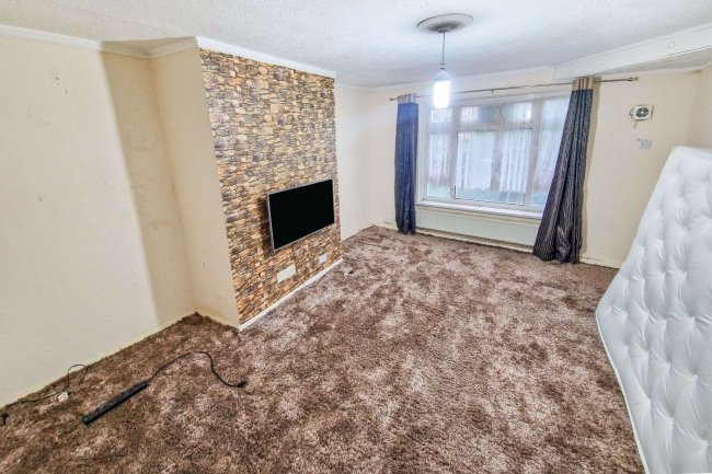 83 Horton Road, Brighton, East Sussex, BN1 7EG 4