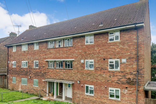 83 Horton Road, Brighton, East Sussex, BN1 7EG 4