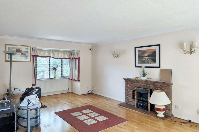 39 Hermitage Road, Crystal Palace, London, SE19 3QW 2