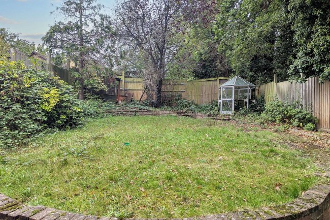 39 Hermitage Road, Crystal Palace, London, SE19 3QW 2