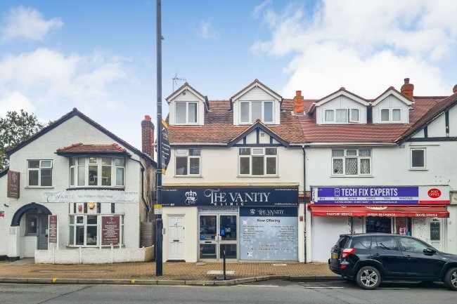 70 Church Road, Ashford, Middlesex, TW15 2TW 9