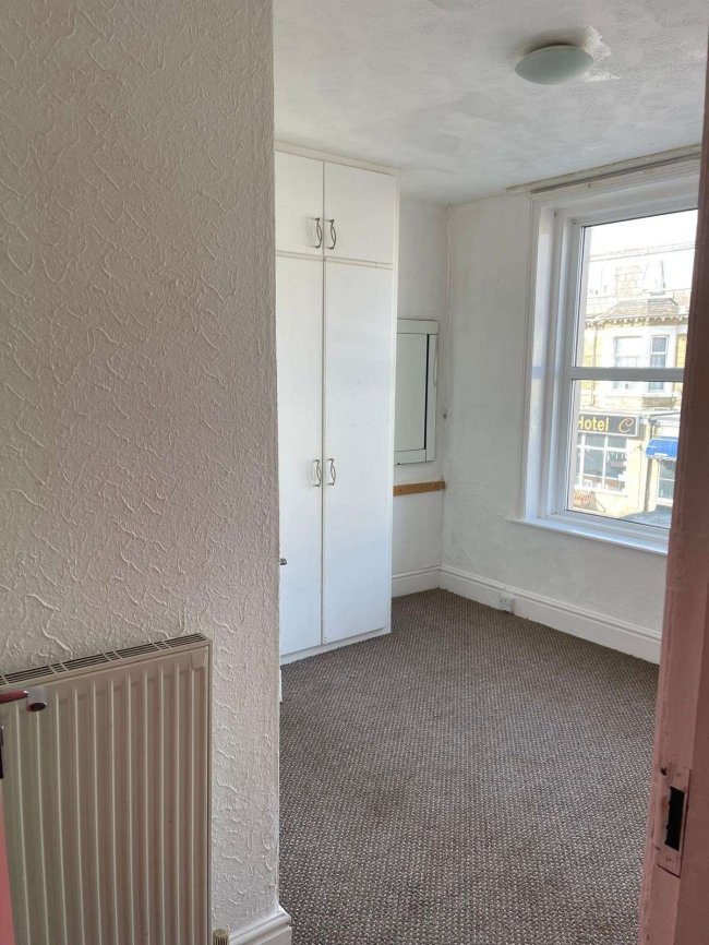 49 Withnell Road, Blackpool FY4 1HE 8