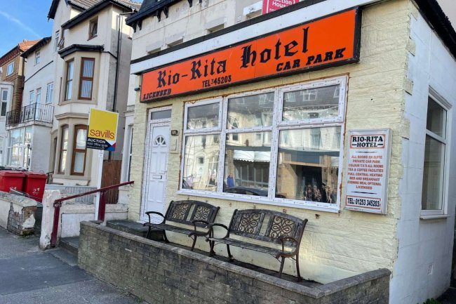 49 Withnell Road, Blackpool FY4 1HE 8