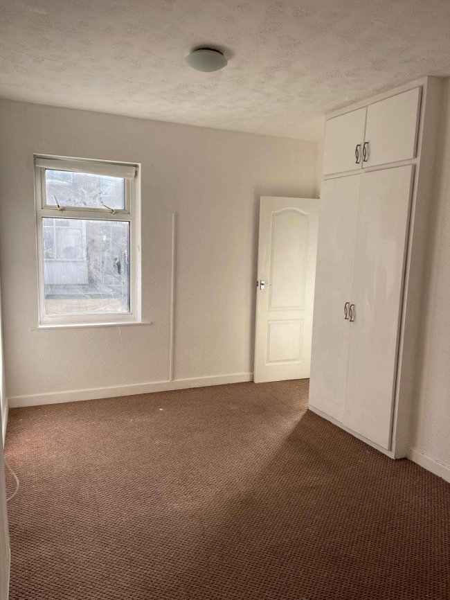 49 Withnell Road, Blackpool FY4 1HE 8