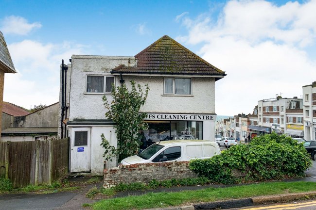 38 Longridge Avenue, Saltdean, Brighton, BN2 8LJ 2
