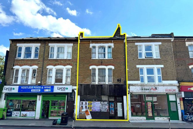 13 Balham High Road, London SW12 9AJ 4