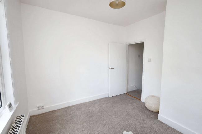 85b Boston Manor Road, Brentford, Middlesex, TW8 9JQ 6