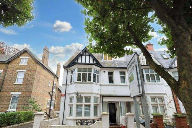 85b Boston Manor Road, Brentford, Middlesex, TW8 9JQ 6