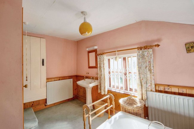 Witch Tree Farm, Witch Tree Lane, Hempstead, Saffron Walden, Essex, CB10 2PN 4