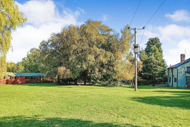 Witch Tree Farm, Witch Tree Lane, Hempstead, Saffron Walden, Essex, CB10 2PN 4