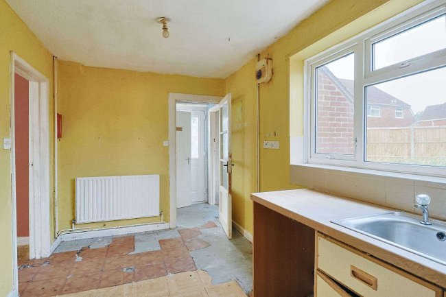 5 Fryern Close, Chandlers Ford, Eastleigh, Hampshire SO53 2LF 1