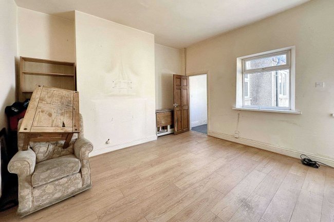 4 Harlow Street, Sunderland, SR4 7AR 3