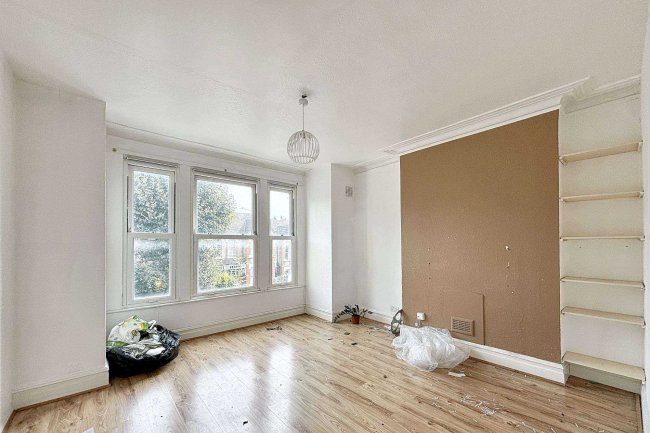 Flat C, 22 Lushington Road,  Harlesden, London NW10 5UU 7