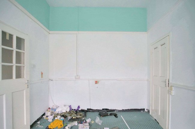 236 Plumstead High Street, London SE18 1JL 10