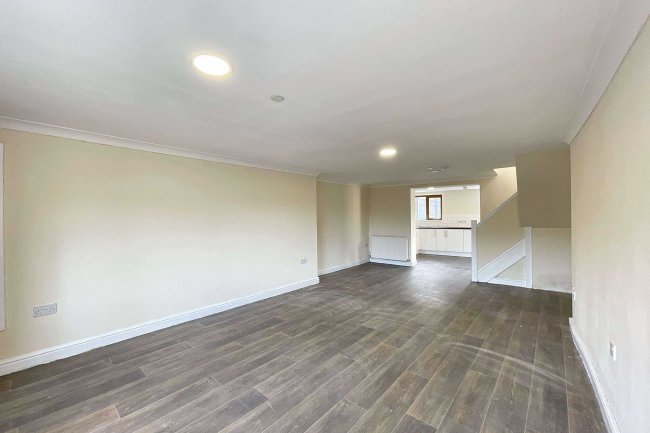 2 Old Houses, Pentwyn, Pontypool.NP4 7TW 8