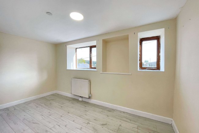 2 Old Houses, Pentwyn, Pontypool.NP4 7TW 8