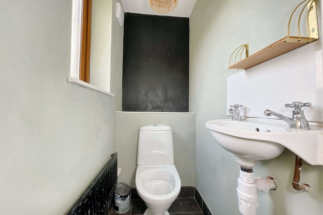 2 Old Houses, Pentwyn, Pontypool.NP4 7TW 8