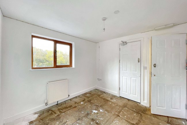 2 Old Houses, Pentwyn, Pontypool.NP4 7TW 8