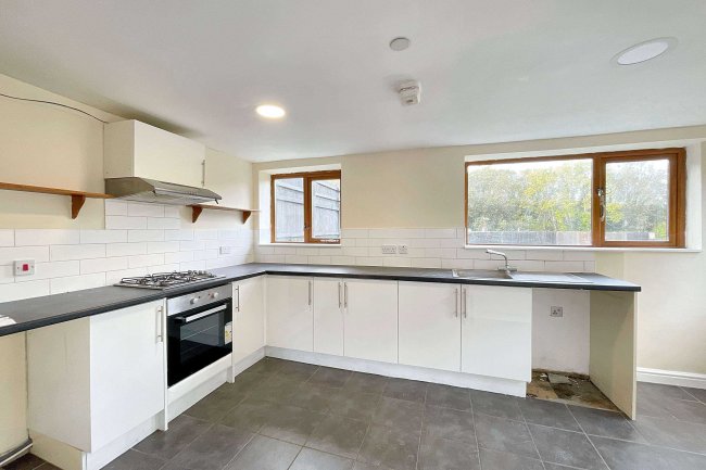 2 Old Houses, Pentwyn, Pontypool.NP4 7TW 8