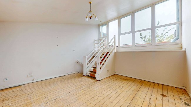 245 Lightfoot Road, Hornsey, London, N8 7JQ 5