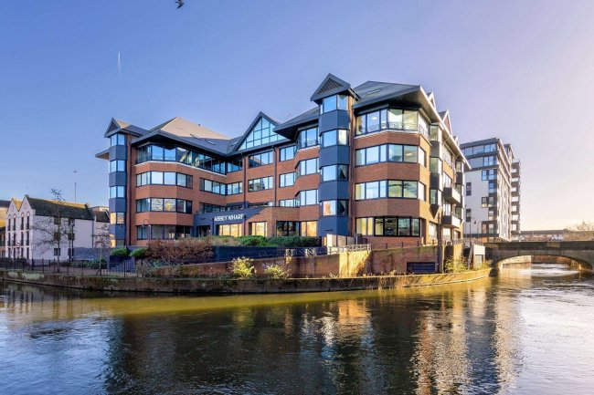 Abbey Wharf, 57 Kings Road, Reading, RG1 3AB 4