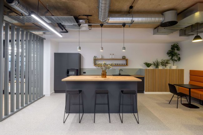 Abbey Wharf, 57 Kings Road, Reading, RG1 3AB 4