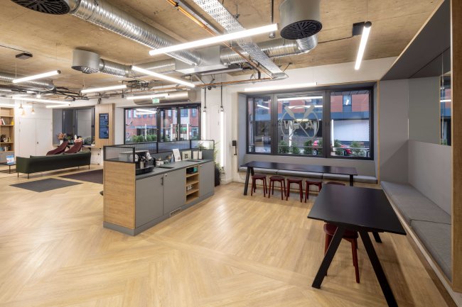 Abbey Wharf, 57 Kings Road, Reading, RG1 3AB 4