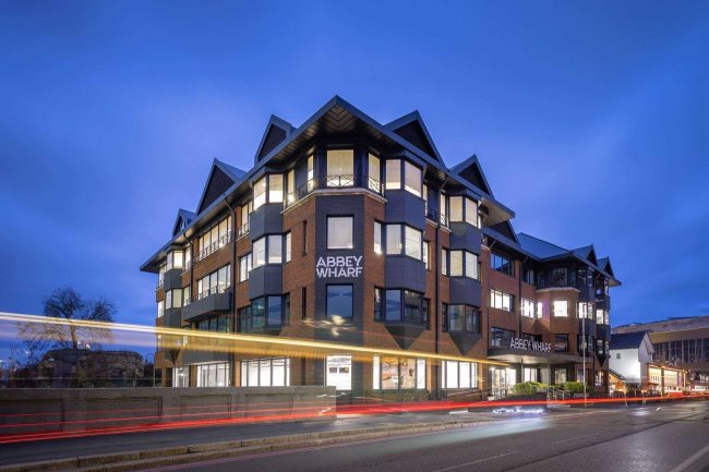 Abbey Wharf, 57 Kings Road, Reading, RG1 3AB 4