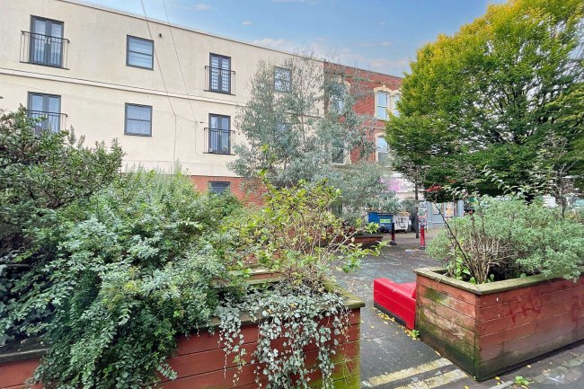 Flat 2, 79 East Street, Bedminster, Bristol, BS3 4EX 1