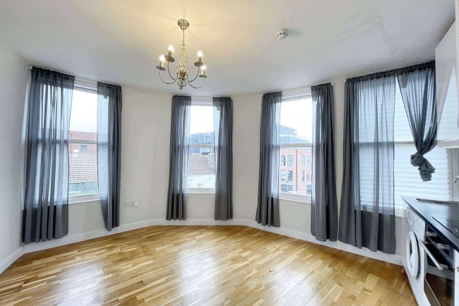 Flat 2, 79 East Street, Bedminster, Bristol, BS3 4EX 1