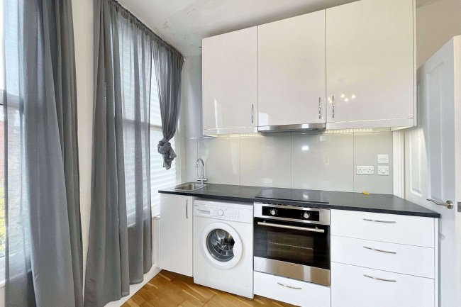 Flat 2, 79 East Street, Bedminster, Bristol, BS3 4EX 1