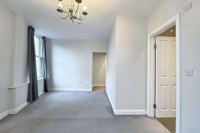 Flat 3, 79 East Street, Bedminster, Bristol, BS3 4EX 10