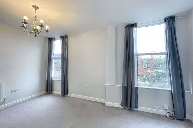 Flat 3, 79 East Street, Bedminster, Bristol, BS3 4EX 10