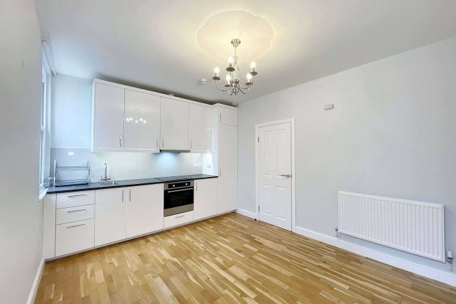 Flat 3, 79 East Street, Bedminster, Bristol, BS3 4EX 10