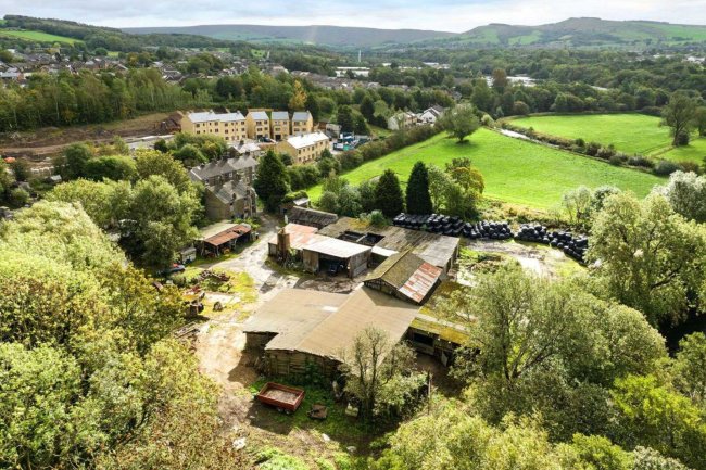Home Farm, 21-23 Woolley Bridge, Glossop, Derbyshire SK13 2NX 8
