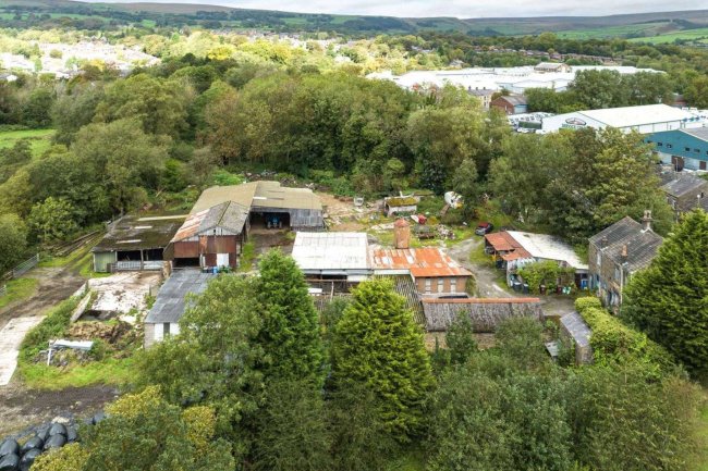 Home Farm, 21-23 Woolley Bridge, Glossop, Derbyshire SK13 2NX 8