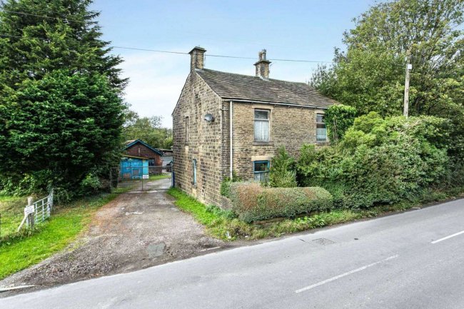 Home Farm, 21-23 Woolley Bridge, Glossop, Derbyshire SK13 2NX 8