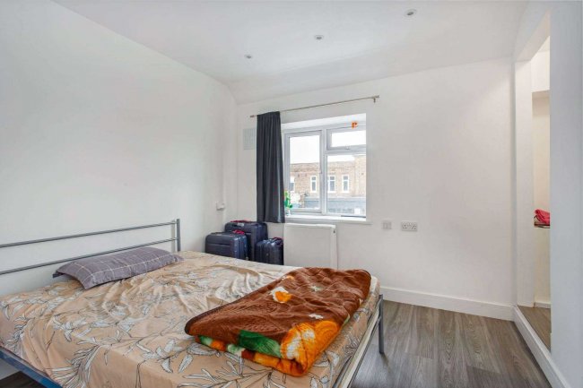 259-261 Northolt Road, Harrow, HA2 8HS 8