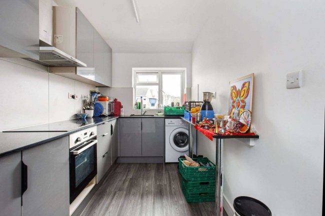 259-261 Northolt Road, Harrow, HA2 8HS 8