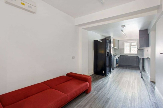 259-261 Northolt Road, Harrow, HA2 8HS 8