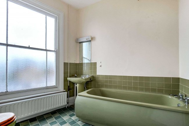 7-8 High Street, Ryde, Isle of Wight, PO33 2PN 5