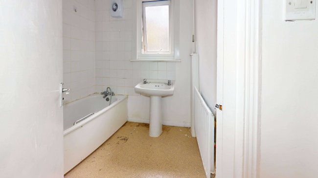 Flats A & B, 29 Hemberton Road, Clapham, London, SW9 9LF 10