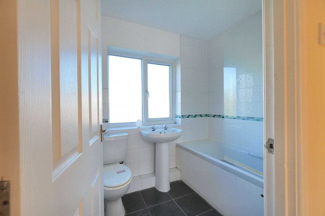 5 Newburn, 2 Lorne Road Prenton CH43 1XB 1