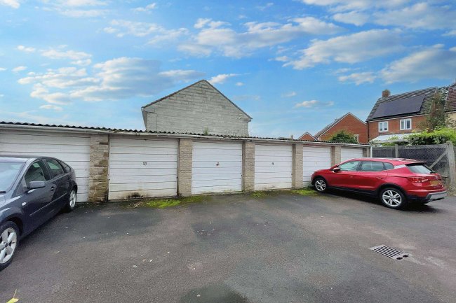 57 Brookland Road, Langport, Somerset, TA10 9TH 2