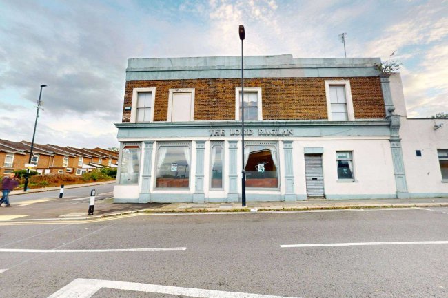 The Former Lord Raglan Pub, 158 Burrage Road, Woolwich, London SE18 7LA 1