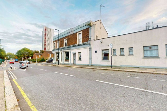 The Former Lord Raglan Pub, 158 Burrage Road, Woolwich, London SE18 7LA 1