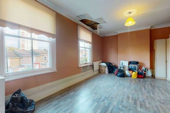 The Former Lord Raglan Pub, 158 Burrage Road, Woolwich, London SE18 7LA 1