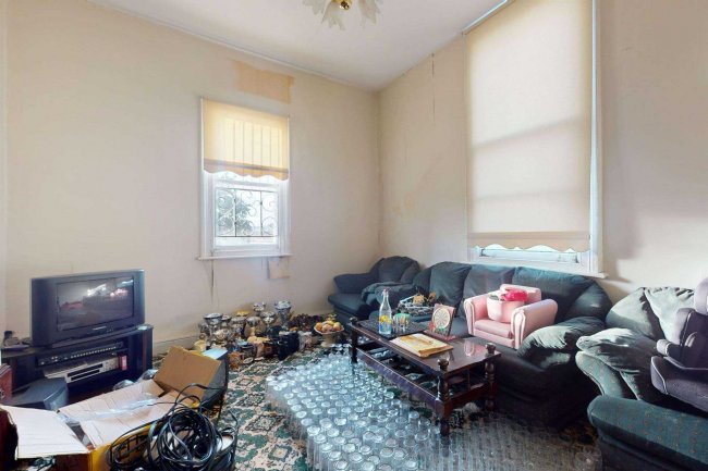 The Former Lord Raglan Pub, 158 Burrage Road, Woolwich, London SE18 7LA 1