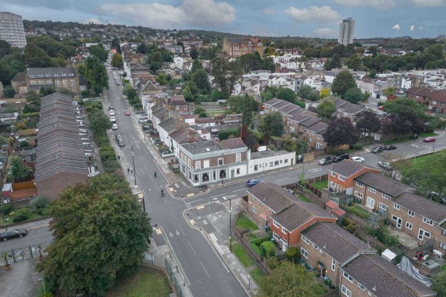 The Former Lord Raglan Pub, 158 Burrage Road, Woolwich, London SE18 7LA 1